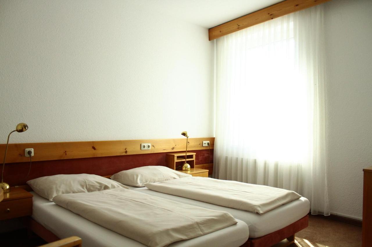 Groß-Enzersdorf Pension Mueller Gartner מראה חיצוני תמונה
