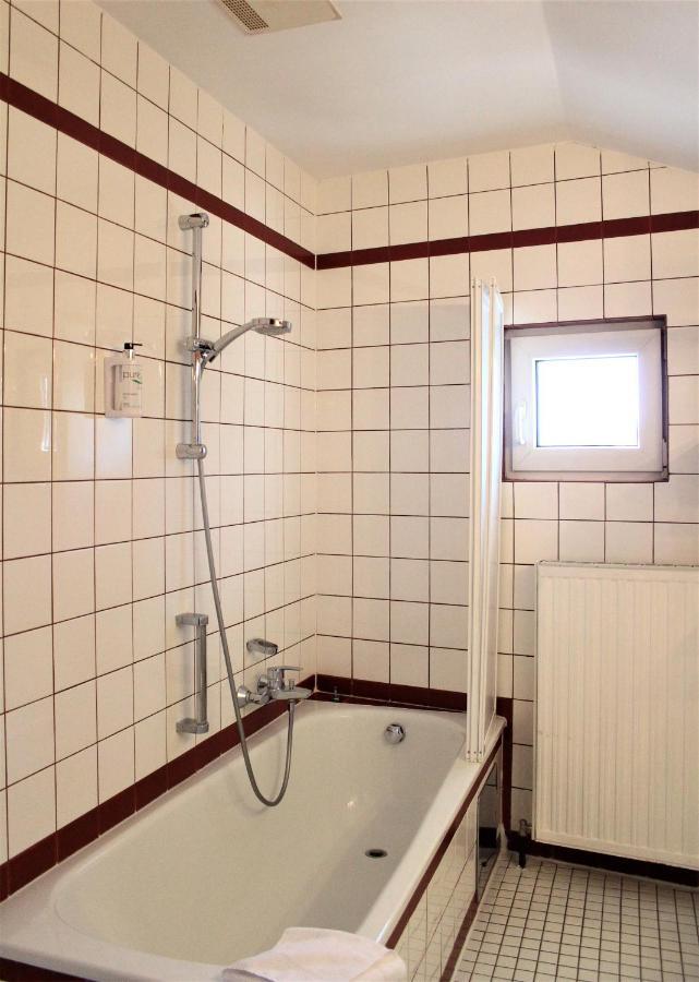 Groß-Enzersdorf Pension Mueller Gartner מראה חיצוני תמונה